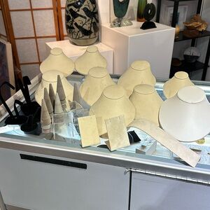 41 pieces of jewelry displays for necklaces bracelets earrings and rings